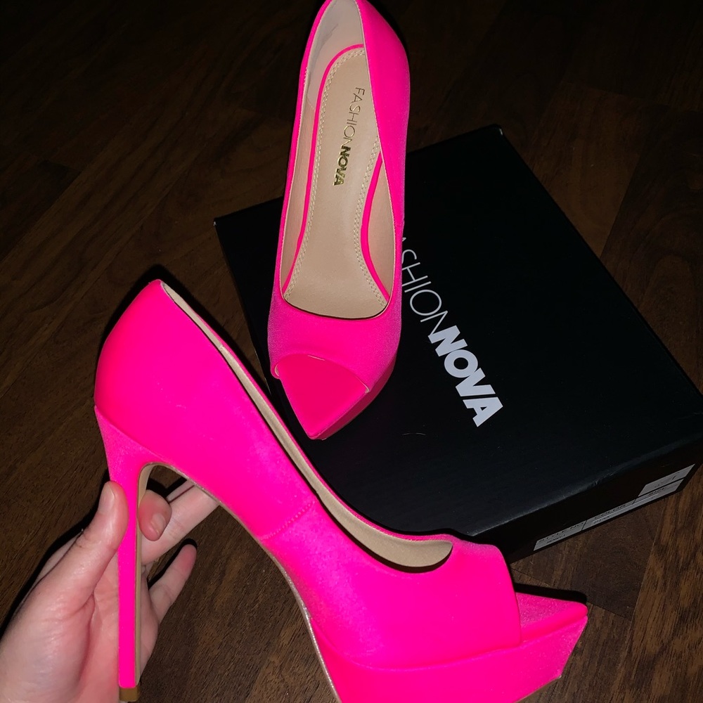 FASHIONOVA HEELS